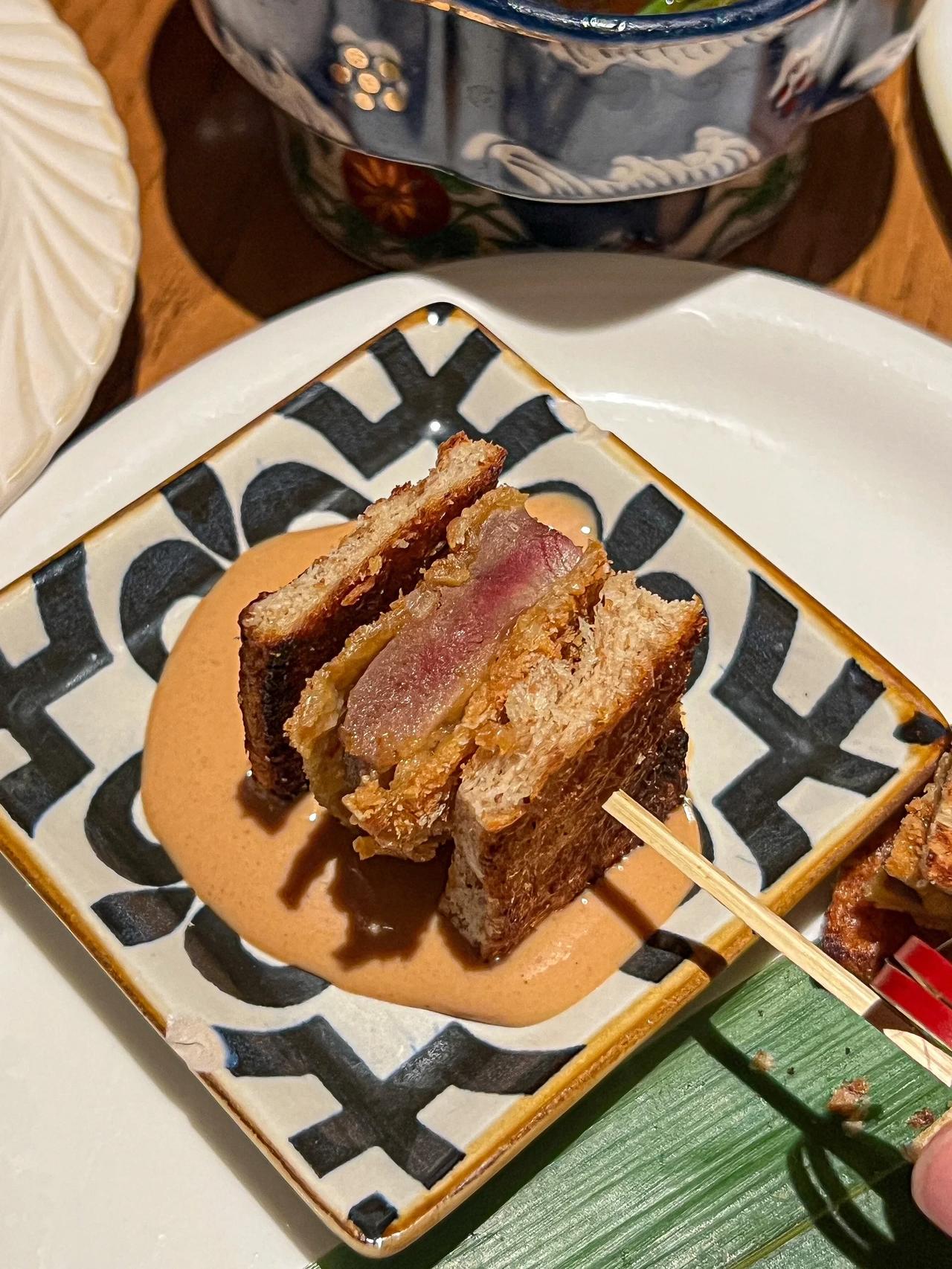 成都超适合打工人的深夜食堂！还便宜

我朋友说他就在这边上班，下班了他一个人都会