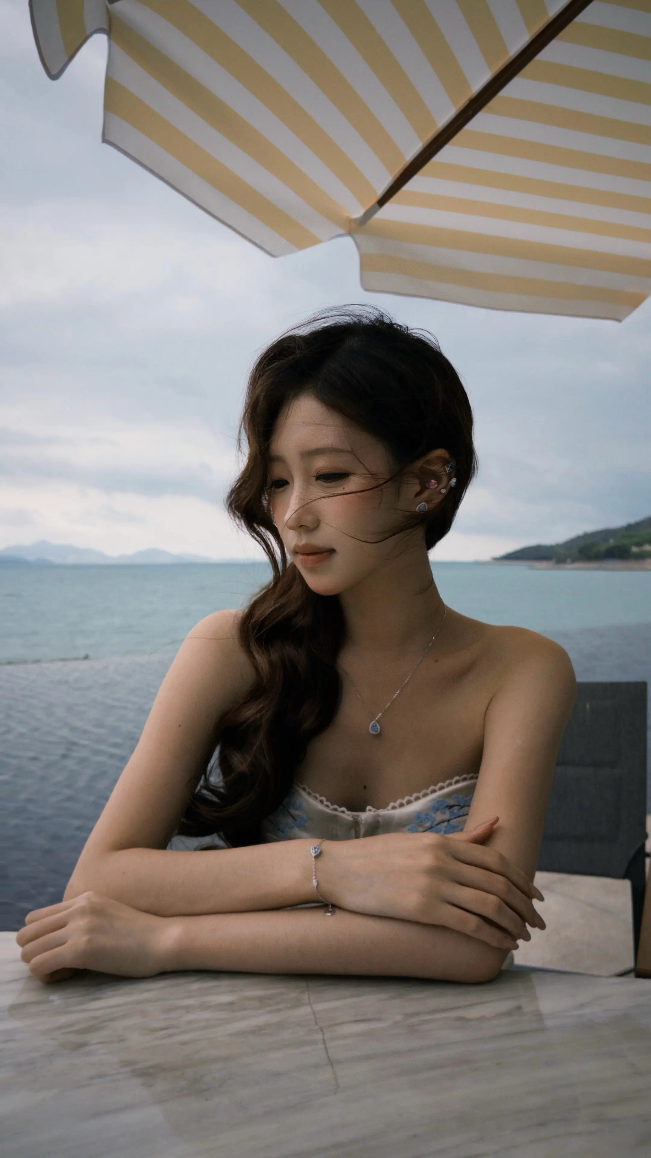 我承認 我自私 你的體溫我只想我一人享受 我希望你懂