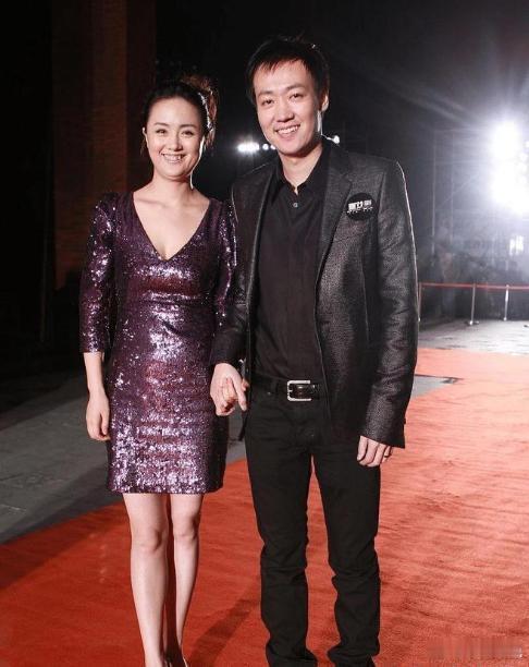 这一对，戏里戏外都是夫妻，携手25年不离不弃，婚姻生活令人羡慕不已 #辛柏青# 
