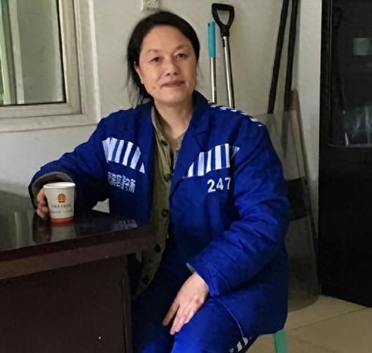 2019年，陕西工程师李思侠，因一个快递入狱636天出狱国家却给她赔242万，五