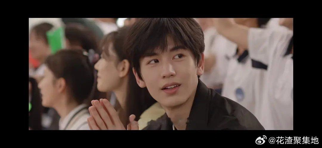赵今麦和张凌赫主演的《樱桃琥珀》预告终于来了！看后让人对这部剧充满期待，两位演员