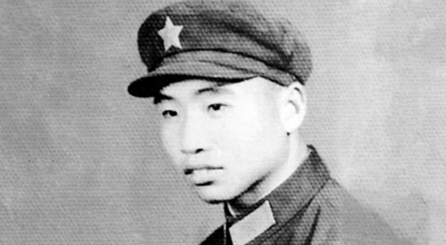 战士被误认为牺牲送往火葬，途中两次滑落，护士伸援手，意外发现他其实还活着！
19