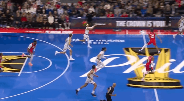 安东尼-布莱克在今天魔术对阵费城76人的比赛中，打出了自己迄今为止生涯最佳的一场