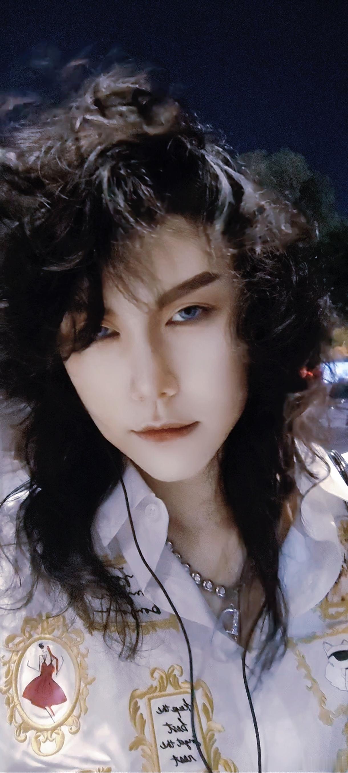 即便你爱上了别人，即便你找到了你以为的更好的，即便我们不在这里了，我依然是你的D