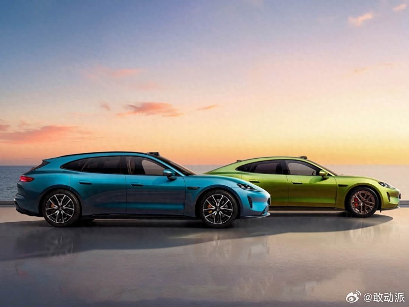 鸿蒙智行尚界品牌发布两款新车——风尚科技轿跑Z7与首款猎装车Z7T，定位中大型轿