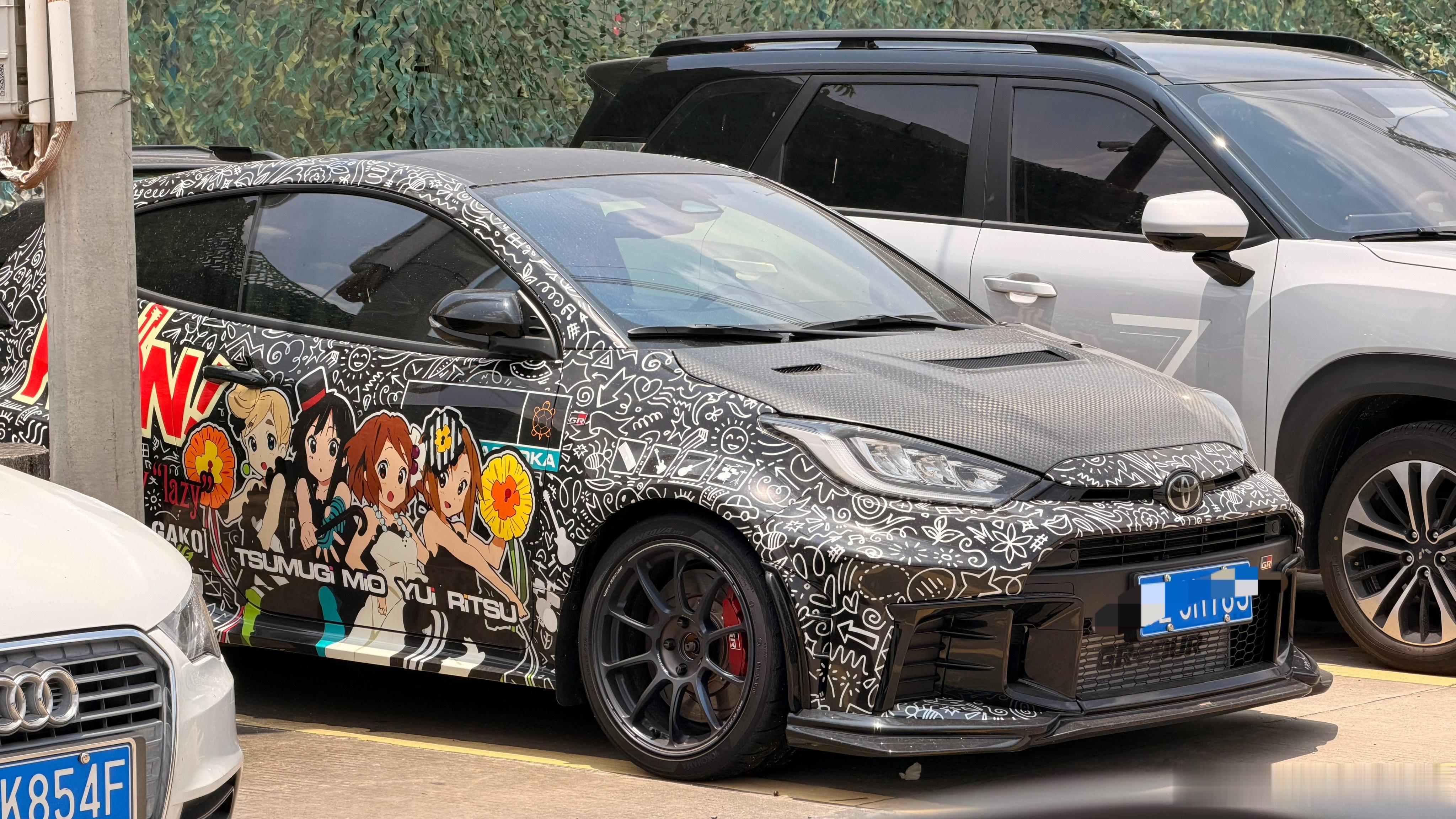今日见到一台“花里胡哨”的GR Yaris