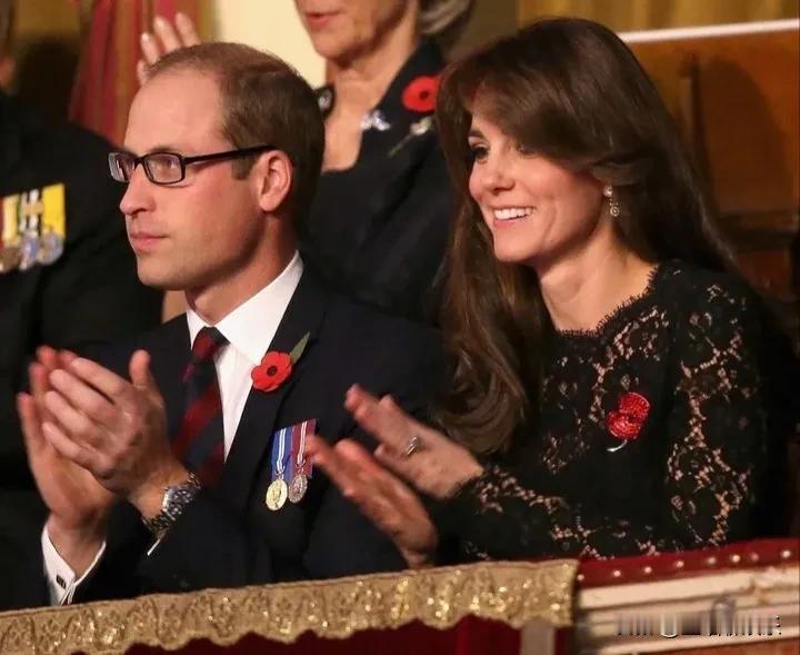 英王室正式宣布，凯特明天出席皇家阿尔伯特音乐厅举行的“阵亡将士纪念日”活动，周日