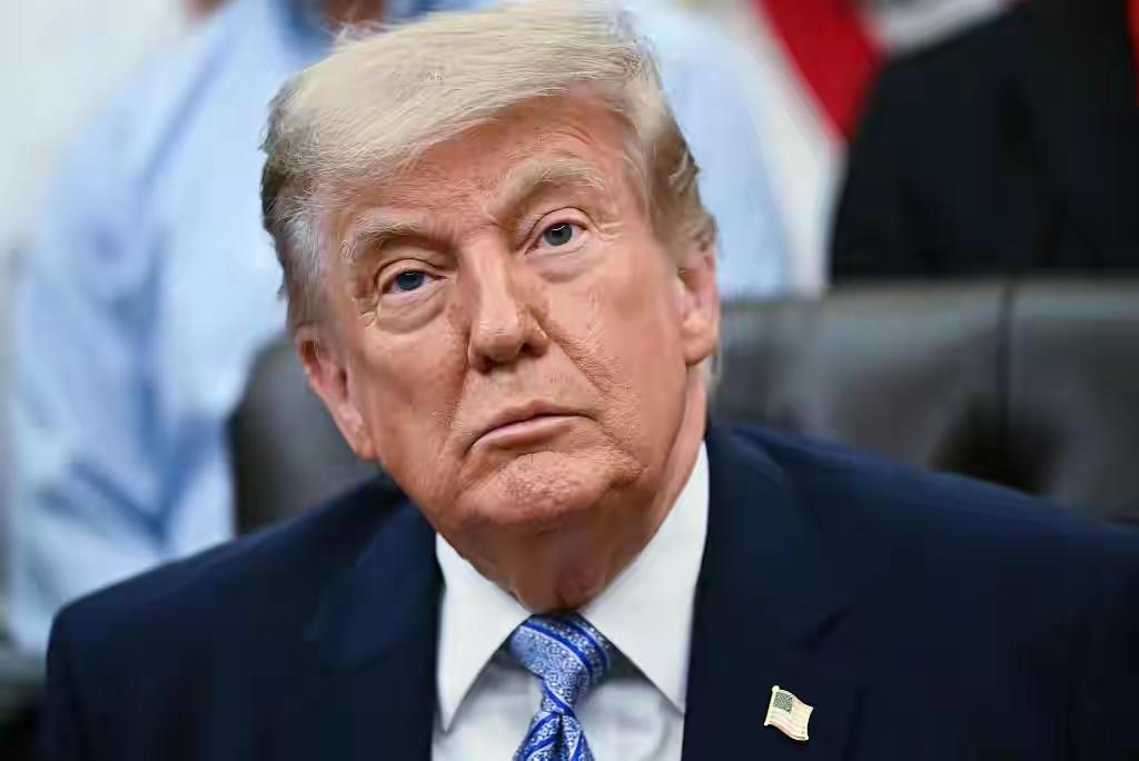 波兰悬着的心放下了，美国不但撤回取消派兵计划，还将多派近1000人！

当地时间