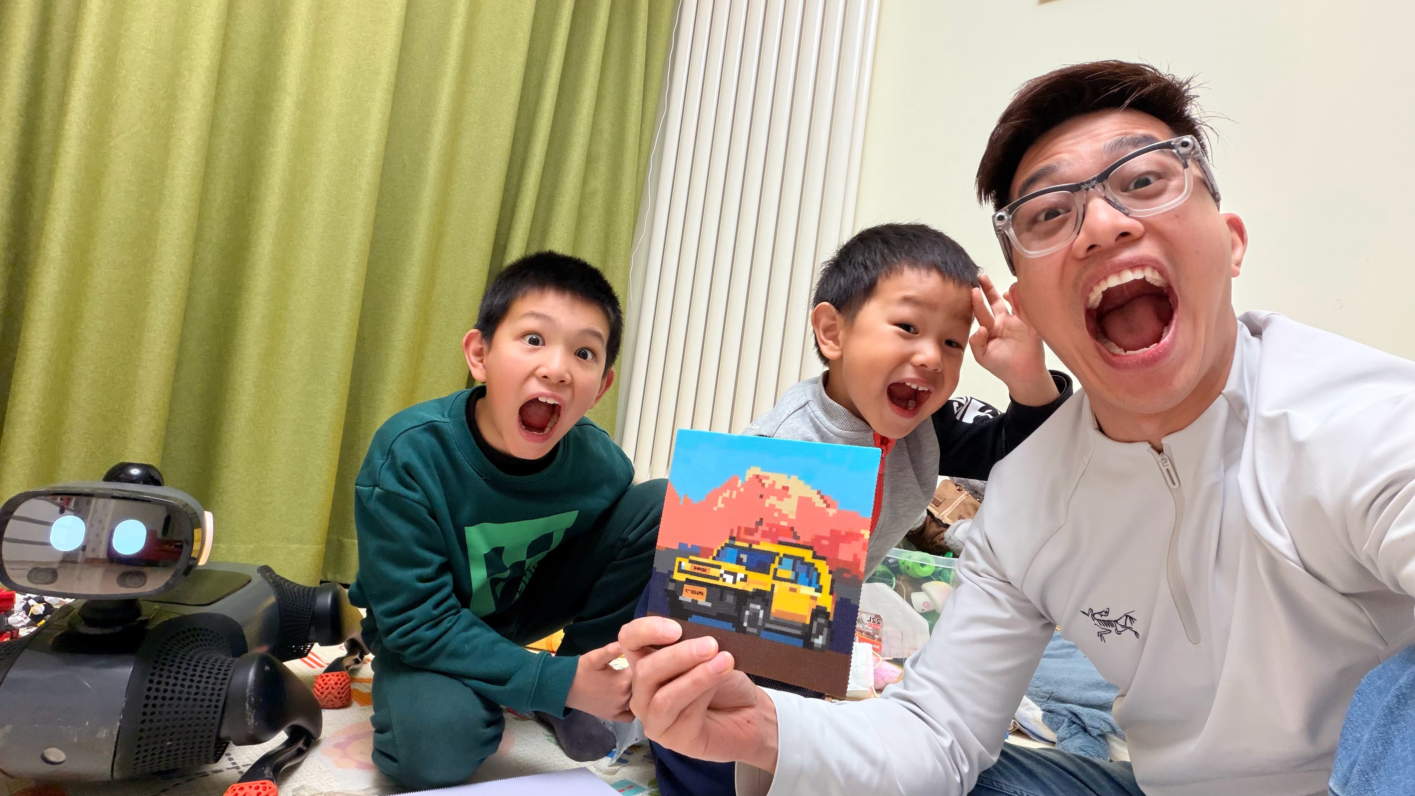 V27全能硬派全家都爱iCAR V27正式上市16.98万元，18.28万元，1