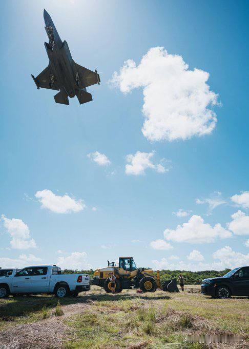 🇺🇸美国前海军基地罗斯福路机场在塞巴市（波多黎各）的恢复过程的最新照片，该机