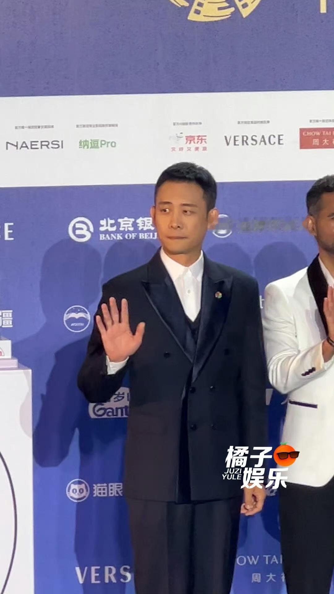 张译太听指挥了就这么听指挥！北京国际电影节