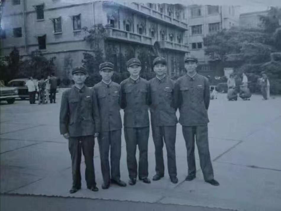 我的母校当年的西安空军通信学校🏫 