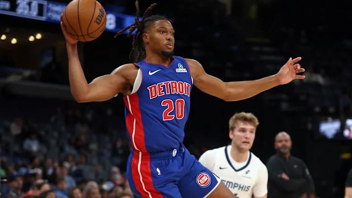 活塞在周六将后卫查兹·兰尼尔下放至G联盟球队汽车城巡航。
这名在选秀大会第37顺