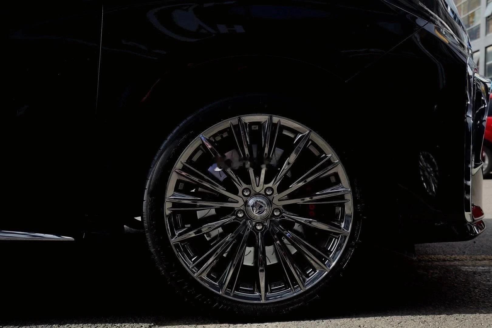 全新 RAYS VOUGE RB 非常好看的电镀颜色 19寸 8J  ET35 