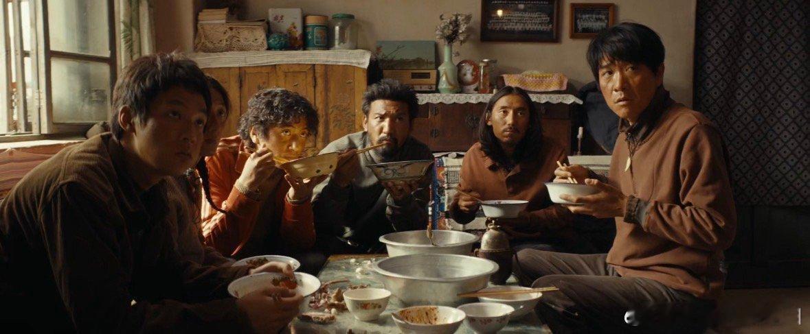 在最该赚钱的年纪选择倒贴上班 《生命树》里的他们让人肃然起敬！多杰没钱仍追盗猎者