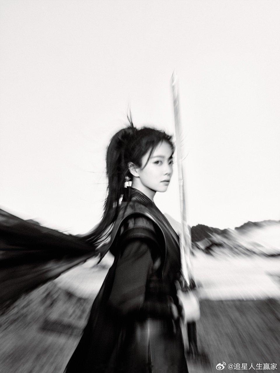 柳宗源镜头下的白鹿李佩仪，这质感惊我一艳，武侠电影里的侠女！！