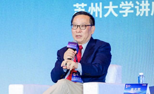 40万亿美元。
美国联邦债务总额首次越过这个数。PBS、路透、半岛电视台当天全把
