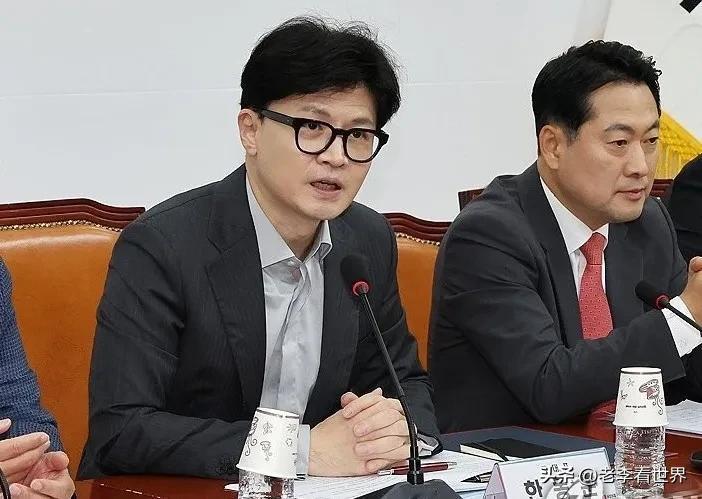 【韩国戒严令】韩国执政党党魁痛批尹锡悦
首尔时间12月3日晚上，就韩国总统尹锡悦