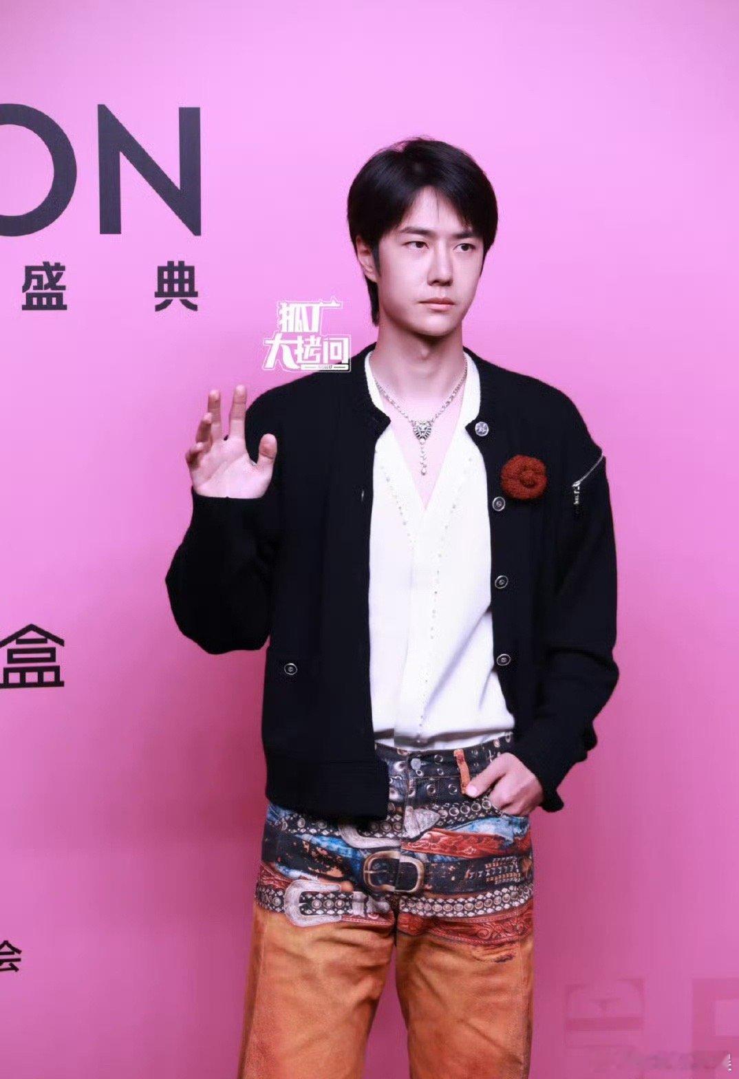 应该没有比王一博更土更普通的了吧 ​​​