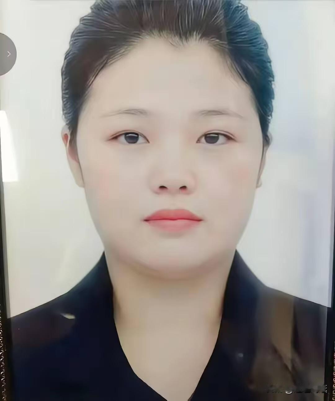 刚看到四川升学宴墙体坍塌的消息，心里堵得发慌。32岁，三个孩子的母亲，原本是去邻