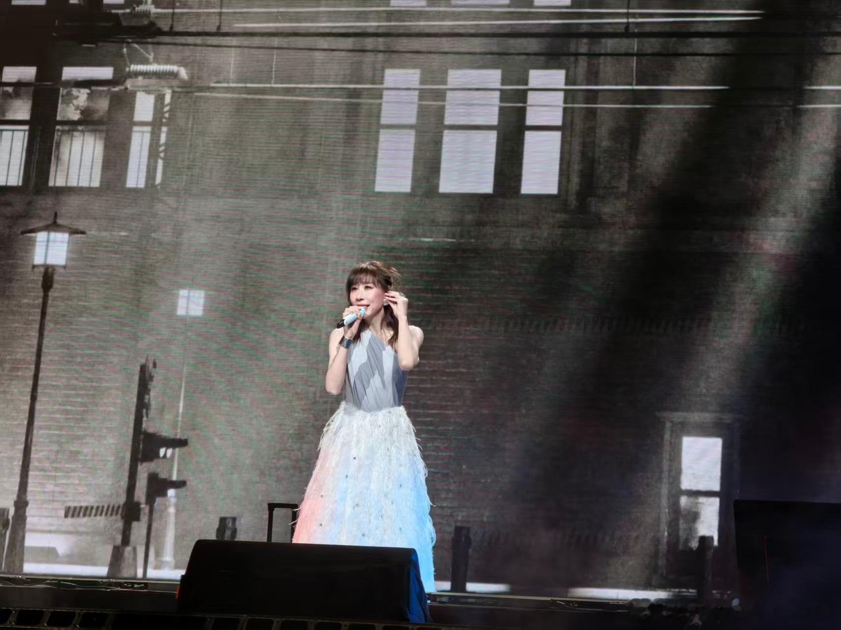 任素汐说想办法多开演唱会任素汐想把小歌唱给更多人💌北京场走心发言太好哭，心疼无