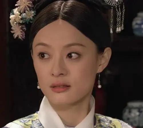 也难怪皇上喜欢甄嬛，这样的她谁又能不喜欢？

《甄嬛传》里，皇上去了华妃的宫里，