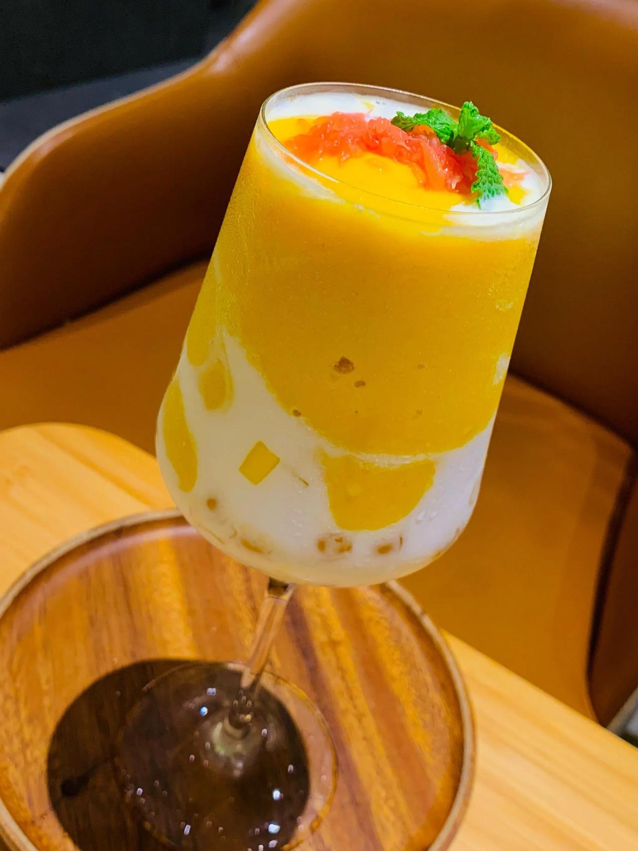 从港式糖水到横扫所有饮品店，杨枝甘露是如何用两年时间，逆袭成饮品店“必点之王”的