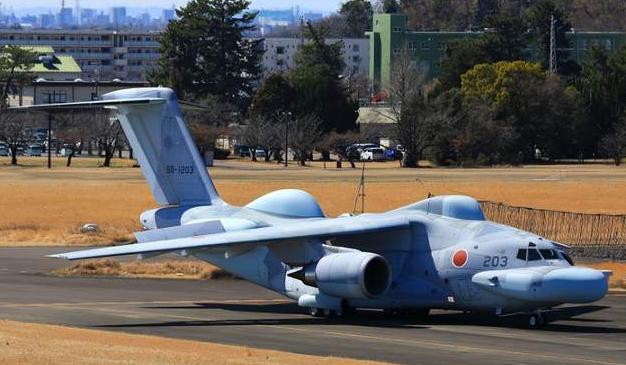 丑出天际却暗藏杀招！小派带你拆解日本“干扰哥斯拉”EC-2的硬核实力

小派今天