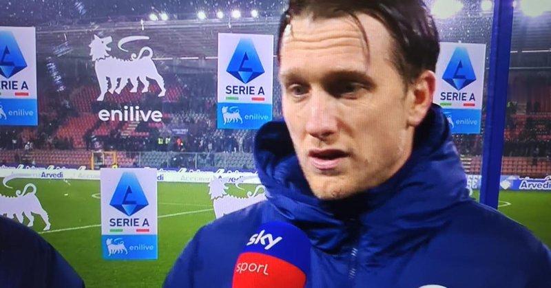 泽林斯基对天空体育表示：“奥德罗告诉我，要扑出我的射门很困难。索默对博纳佐利的扑