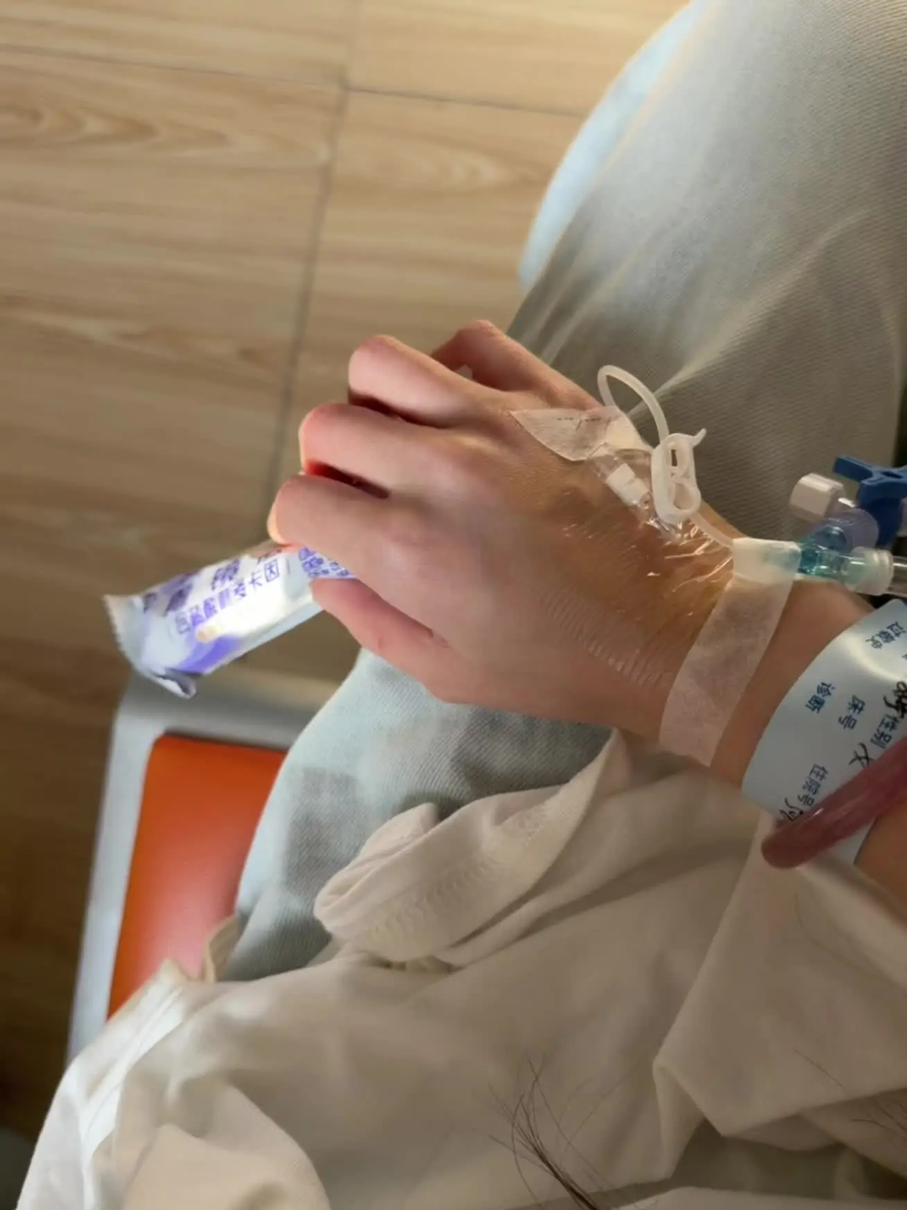 霉运霉运快走开 不想打针 熬过了就好了