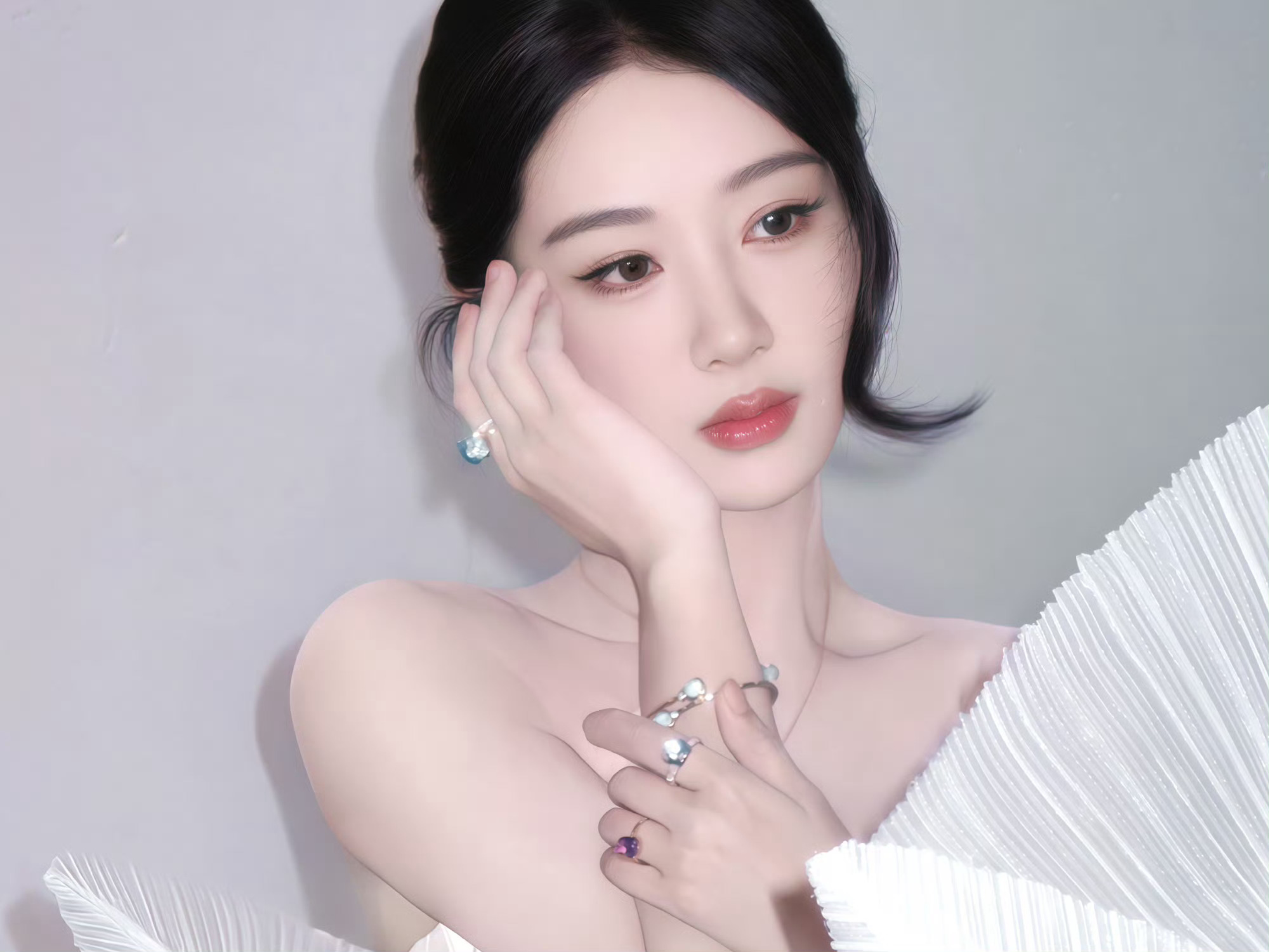 电视剧玉兰花开君再来  你微微上扬的嘴角，就像我余生度不过的桥。