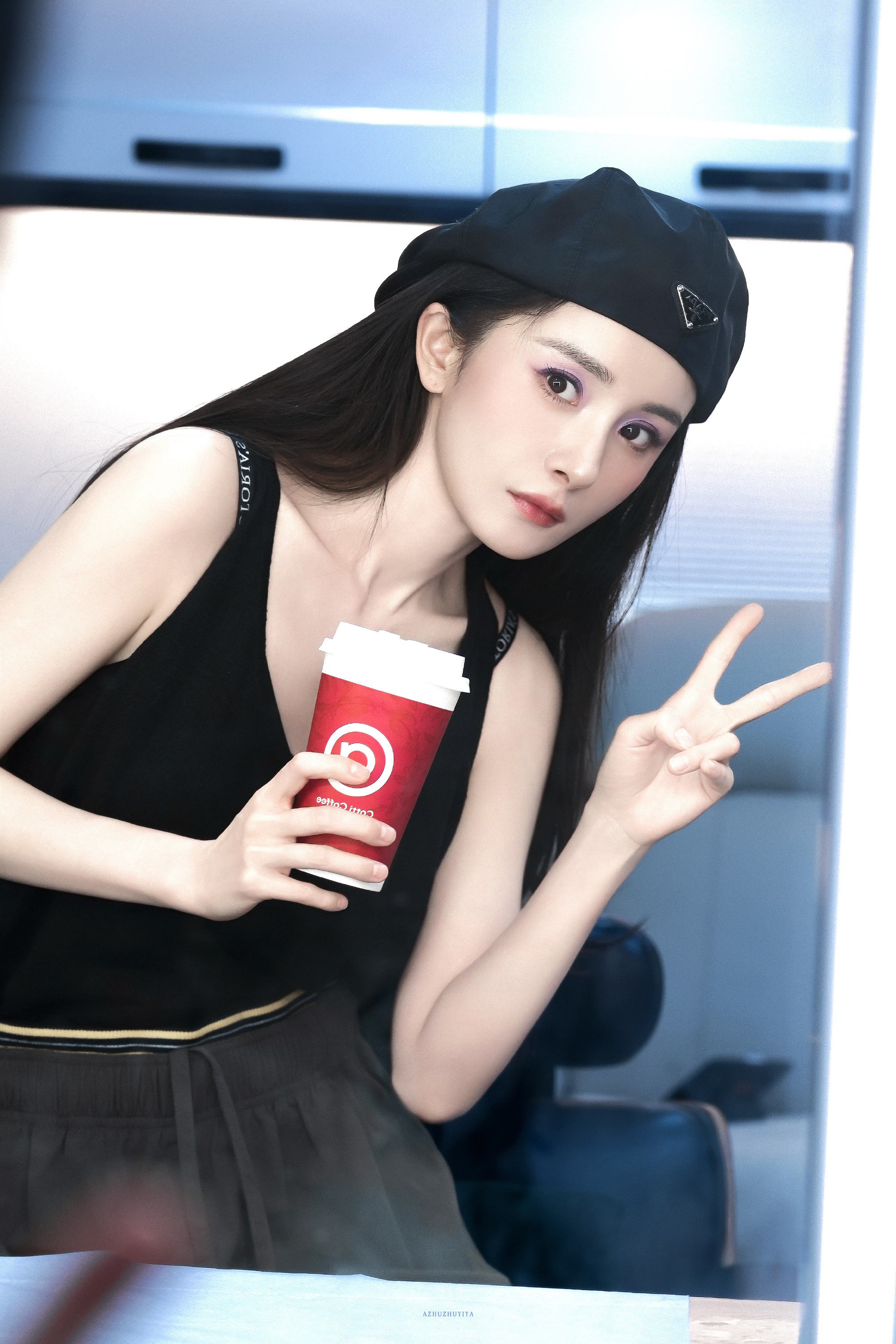 杨幂杨幂 💚杨幂0912生日快乐“我眷恋乌托邦里的灵魂，爱身处淤泥深处的你 雪