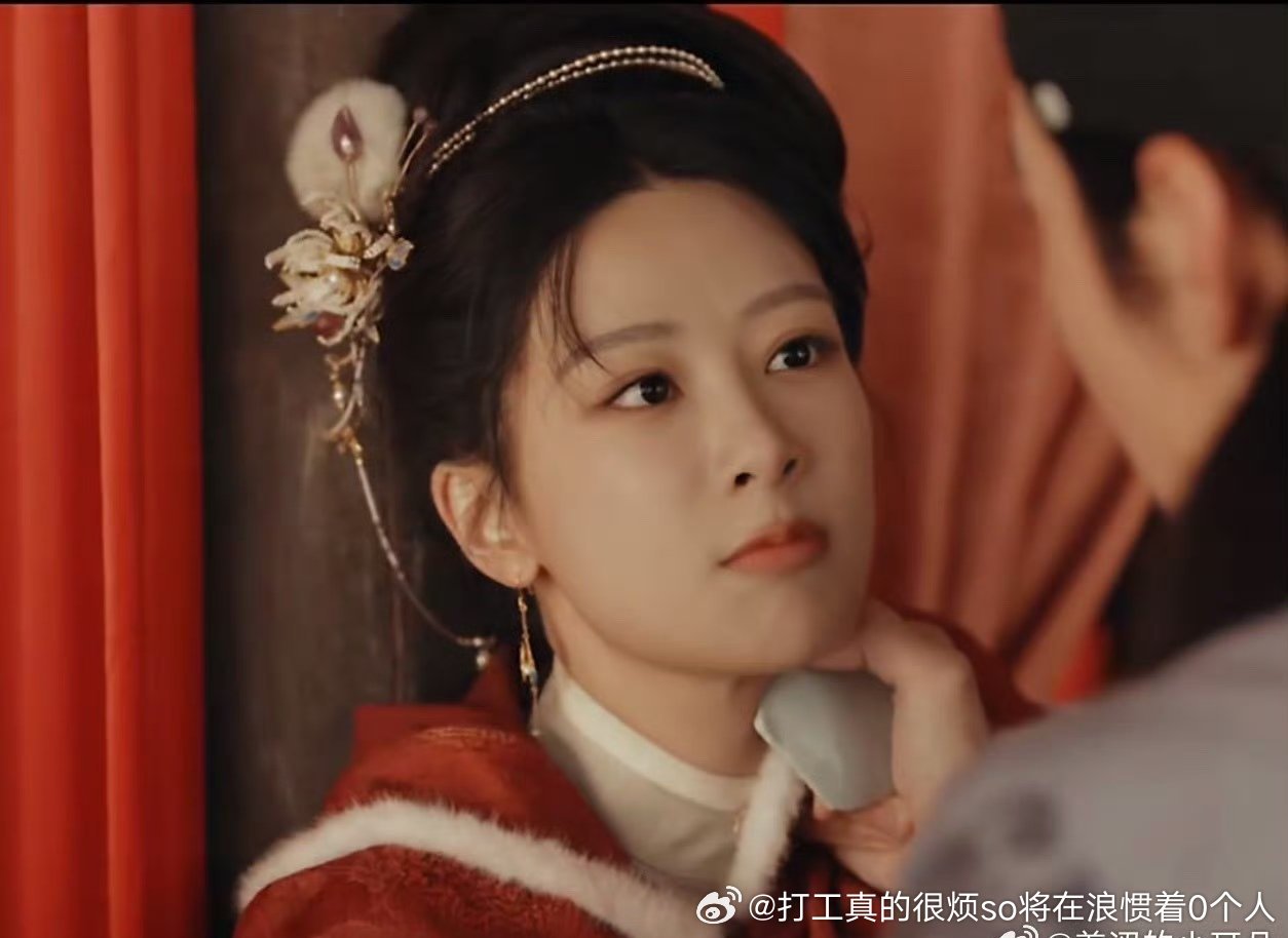 虽然家业的刘海和发际线已经很凑家业和玉兰 