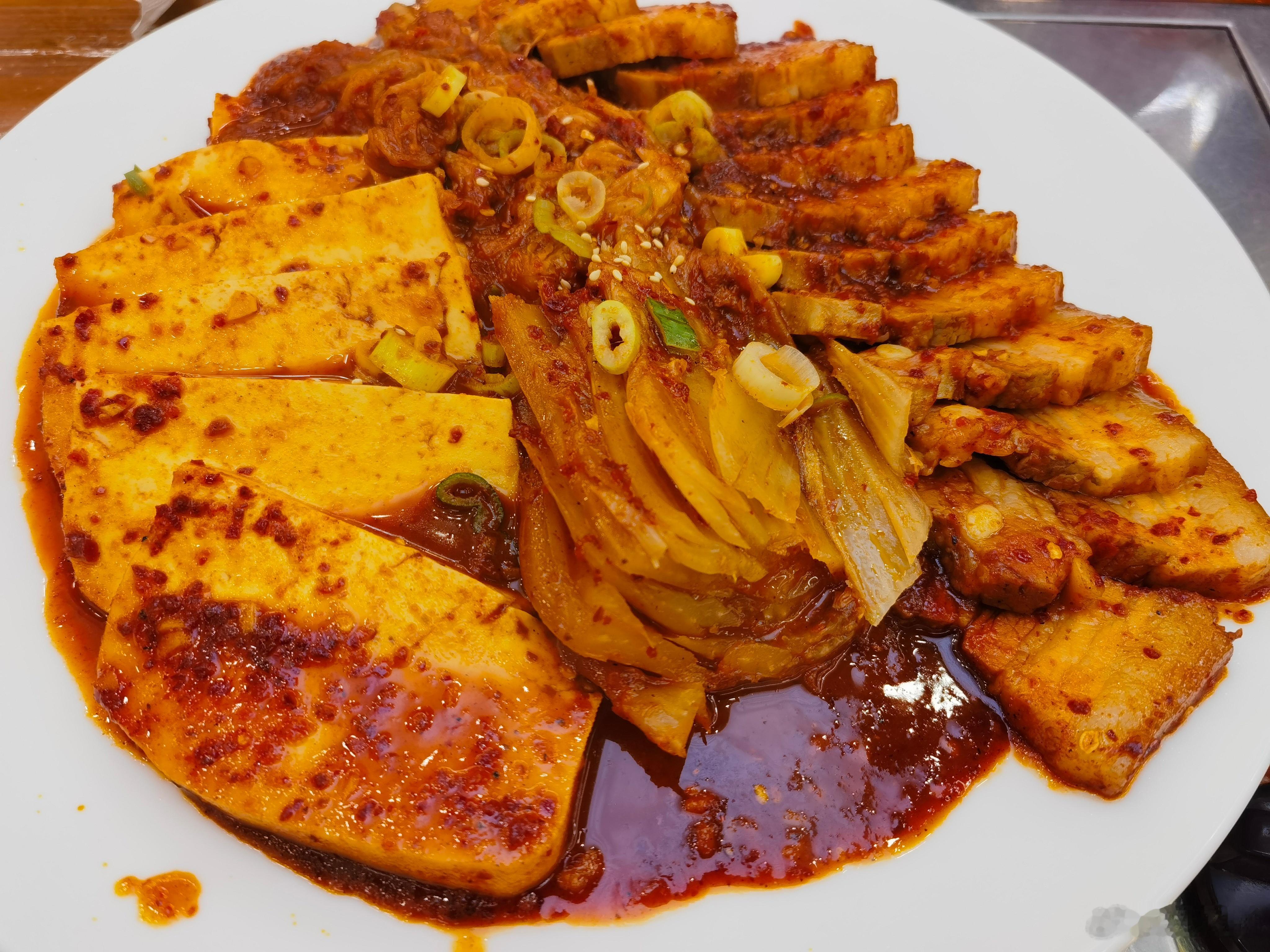 S-鉴于个股操作难度加大，低位的资金没有形成共识，高位的筹码已经开始松动。决定做