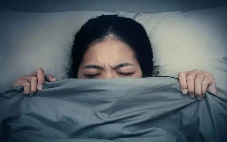 #食养中原[超话]#深度睡眠减缓大脑衰老，每多1%，痴呆风险或下降27%2023