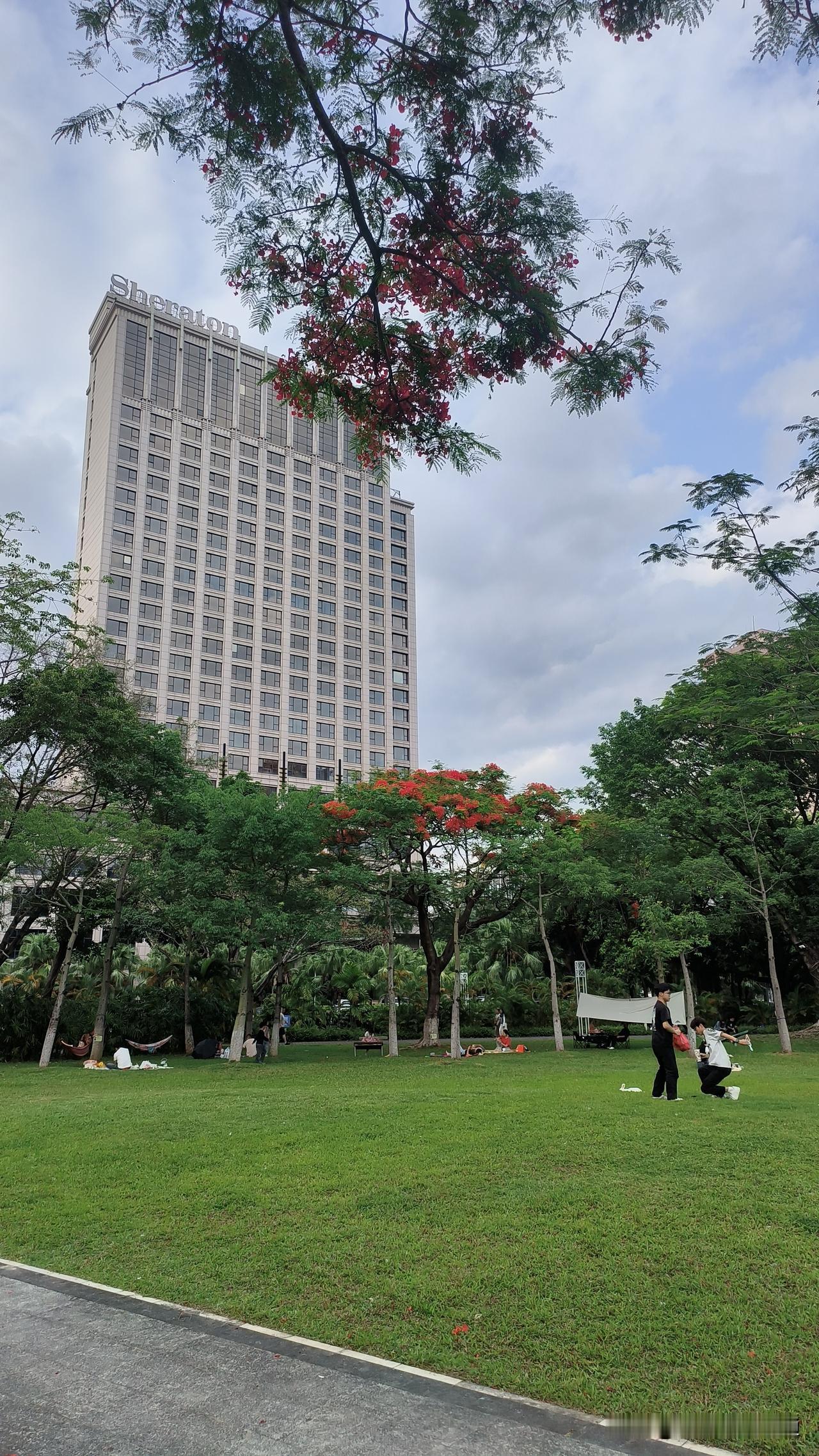 5月份有两则东莞和广州中考招生的消息值得大家关注的。消息一：2026年东莞市普通