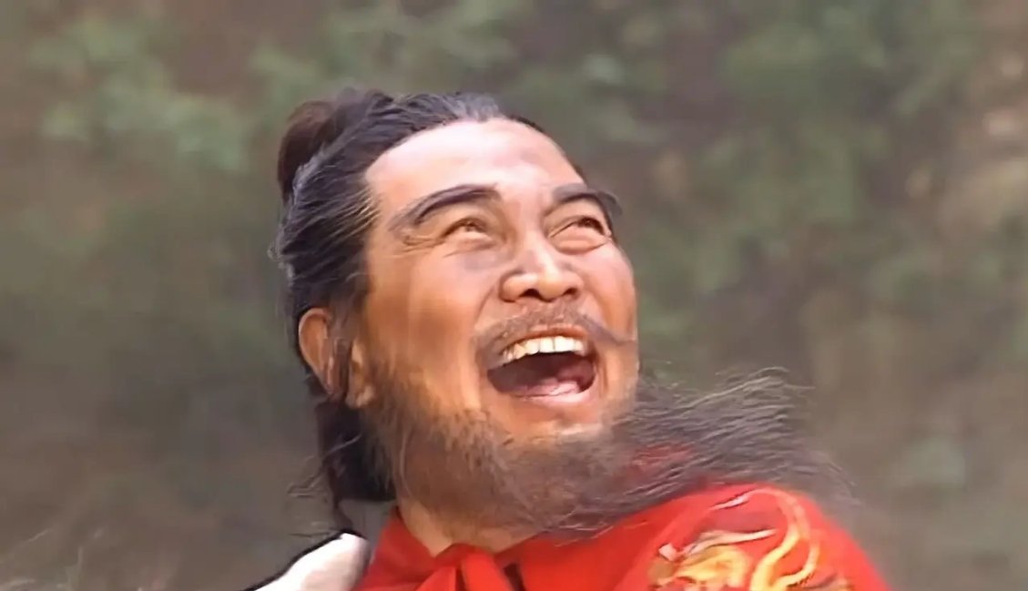网上金句真多，刚看到一个：在饥饿与觉醒之间，叙利亚人民选择了饿醒。不得不说，中国