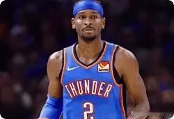 盘点NBA开赛前10场10大得分后卫:

1、亚历山大，身高198，每场32+5