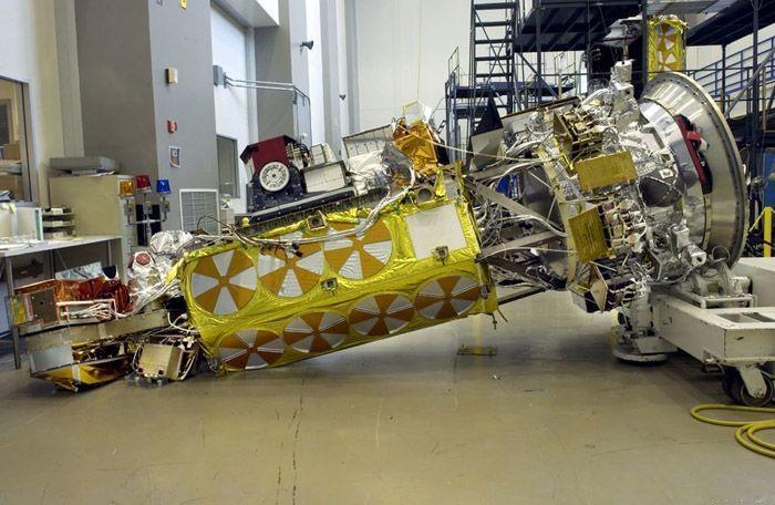 2003年9月6日，这颗NOAA-N Prime 在洛克希德·马丁公司 的设施内