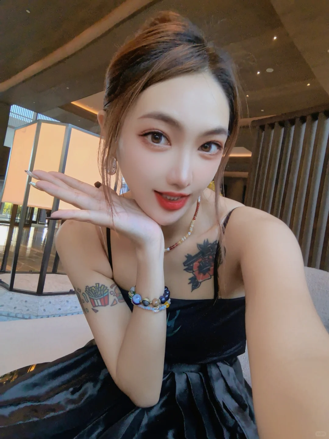 入秋后的每次护肤都太治愈了~