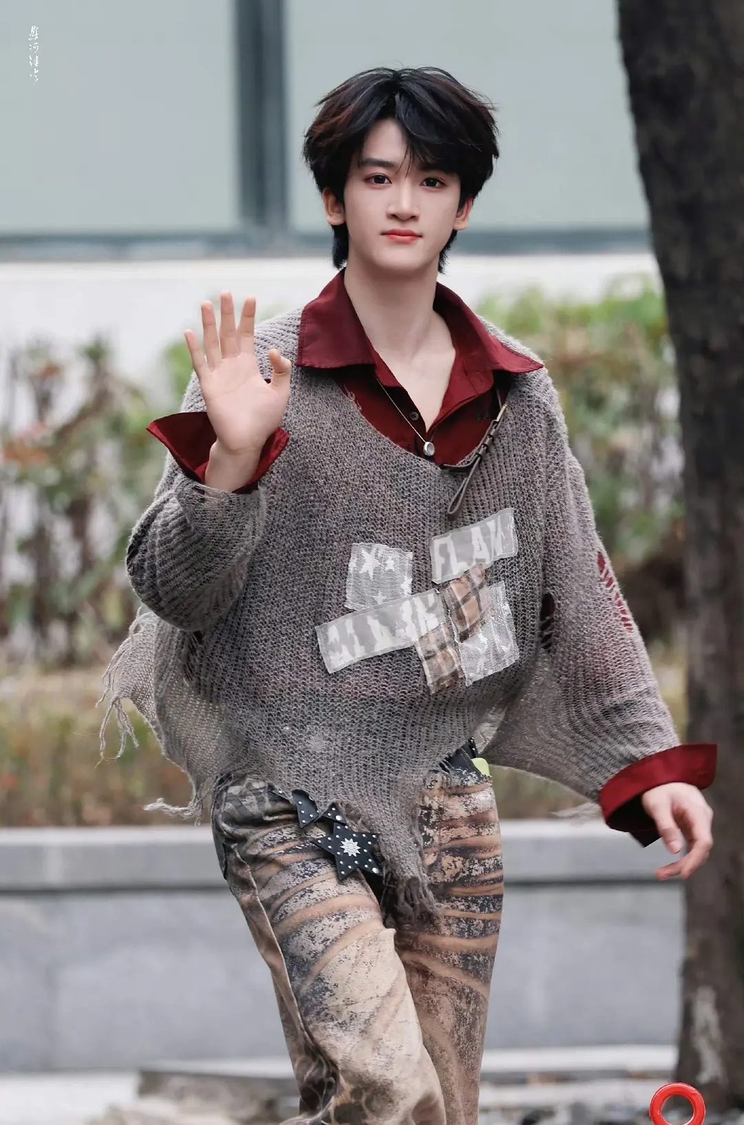 邓佳鑫新头像是十九耶 邓佳鑫有歌录制上班 