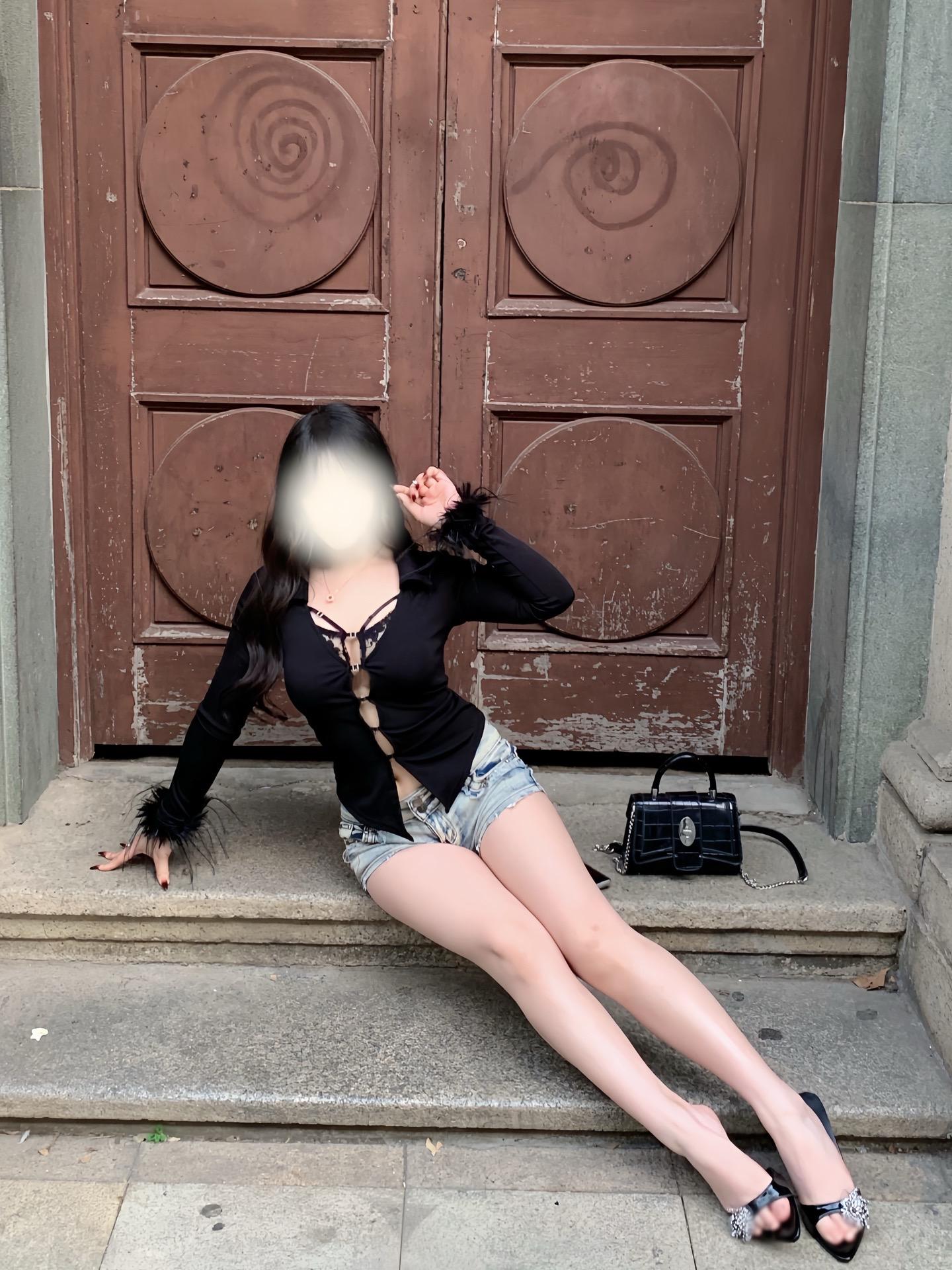 比我可爱的没我坏 比我坏的不存在