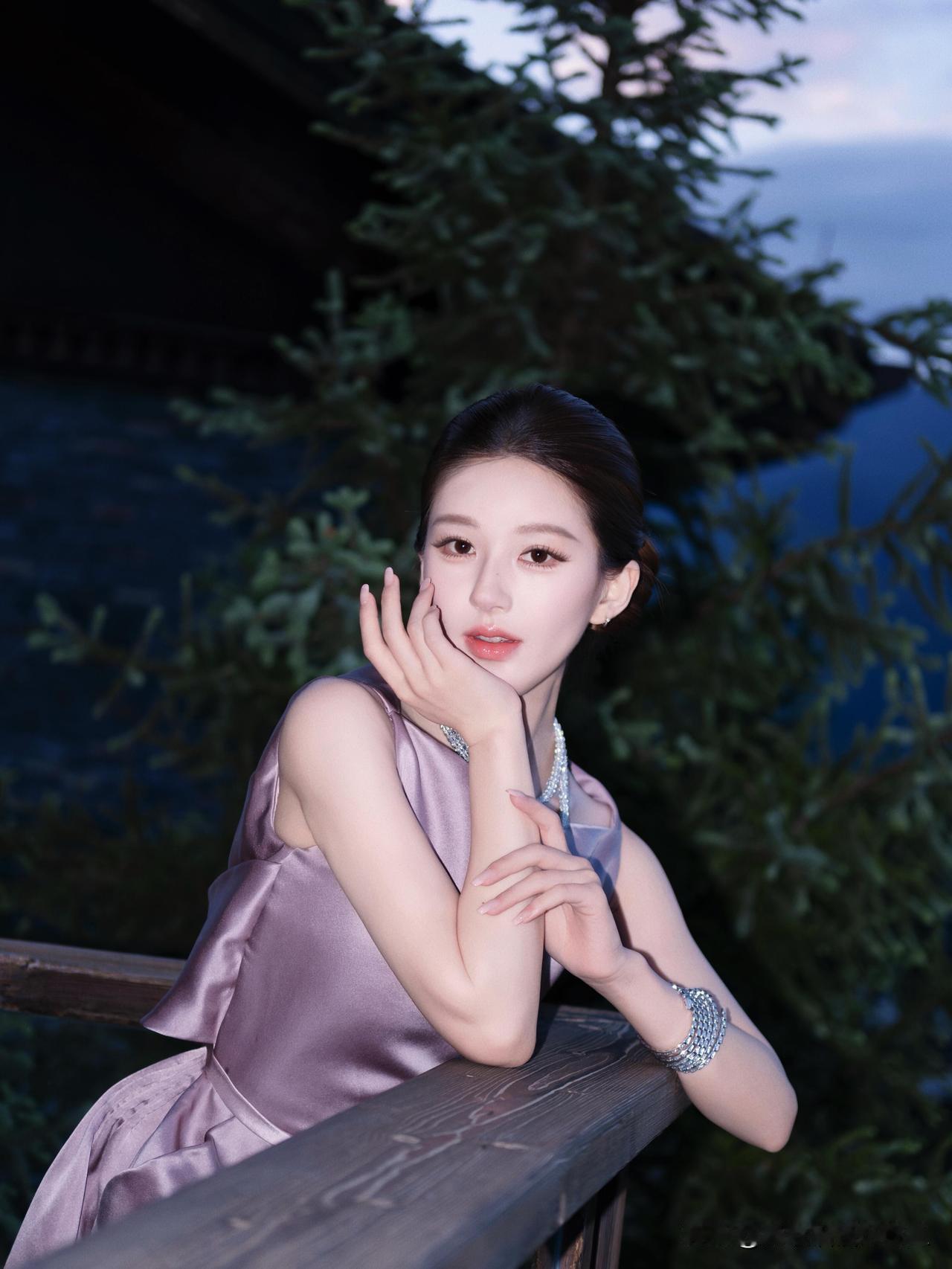 赵露思分享图片