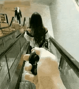 这叫陌生人之间的默契，配合起来毫无违和感。[捂脸][捂脸][捂脸]
