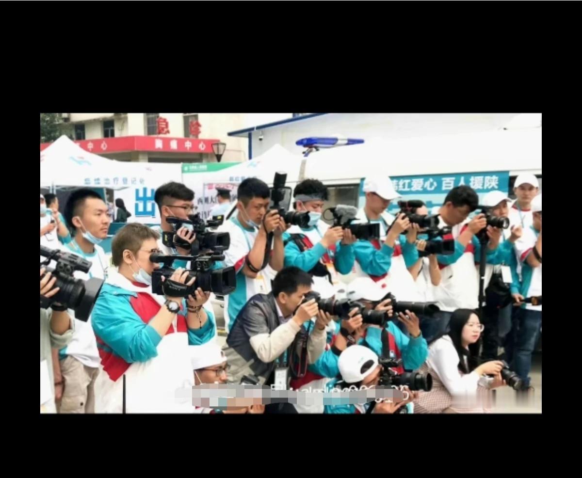 是挺热闹，效果怎么样，普通人好像不好回答，因为隔行如隔山，况且医学专业一学就是七