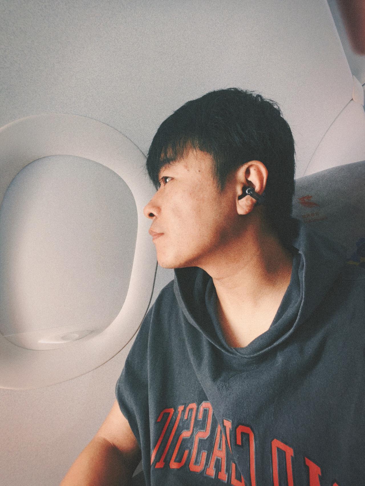 最近一段时间出差试了试李昀锐同款荣耀Earbuds Pro，跟早前亲选款不同，这