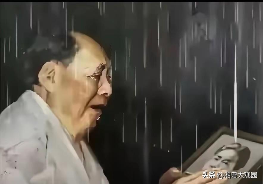 美以伊战争打得很激烈，出人意料的是伊朗不但不跪服，还愈战愈勇，让人更加怀念毛主席