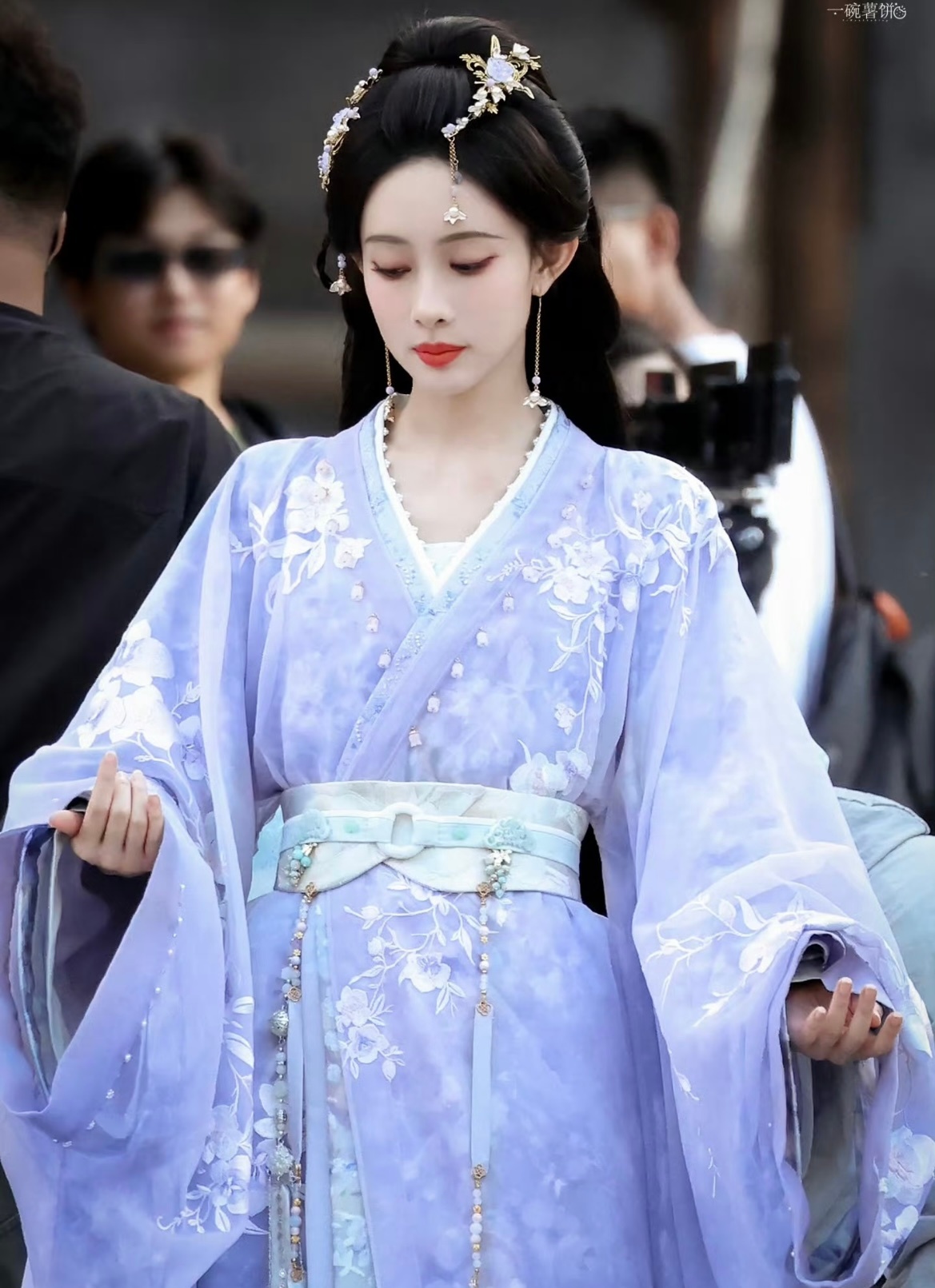 孟子义回复百花杀皇子团我不行了 一群花里一把🔪生怕咱孟姐看不到孟子义