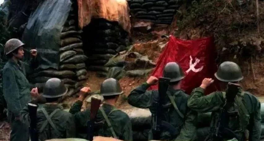 1984年7月12日凌晨，越南北部边境的山林里，六个团的兵力摸黑往一片高地上压。