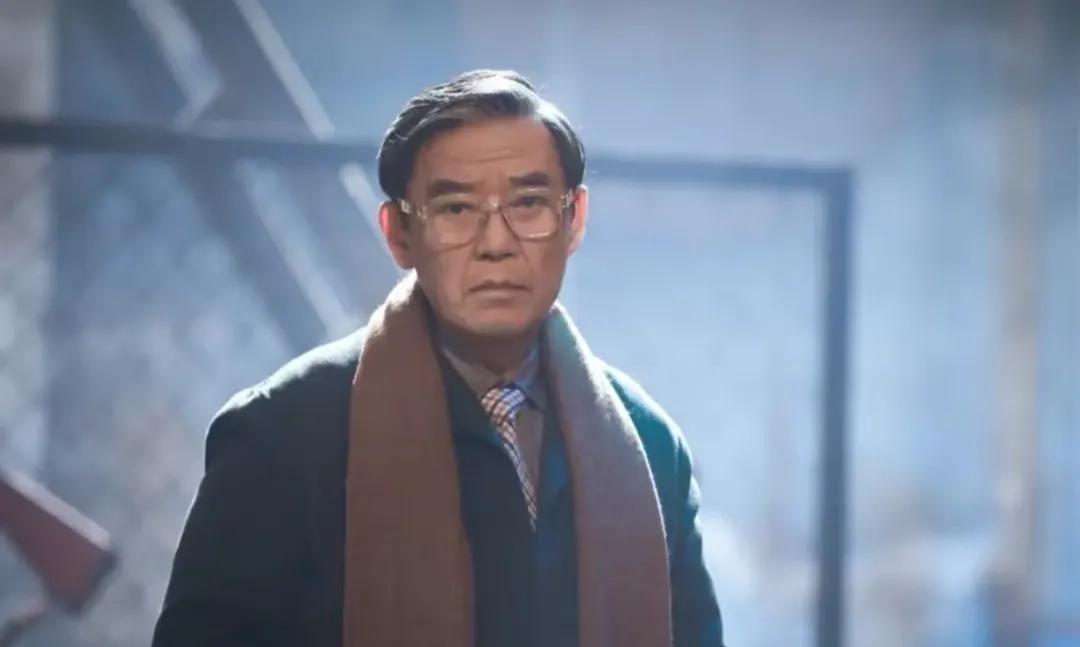 李立群也开炮王家卫了。

11月5日，向太发视频谈到导演王家卫近日争议传闻，表示